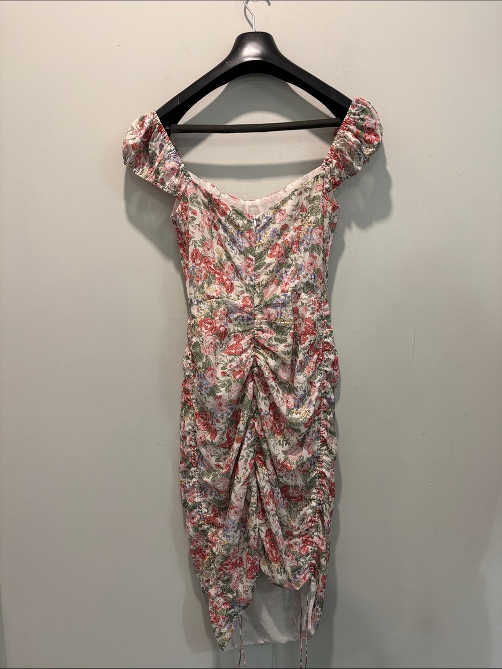 Off‑Shoulder Floral Midi Dress in Pink and Cream - Picture 7 of 16